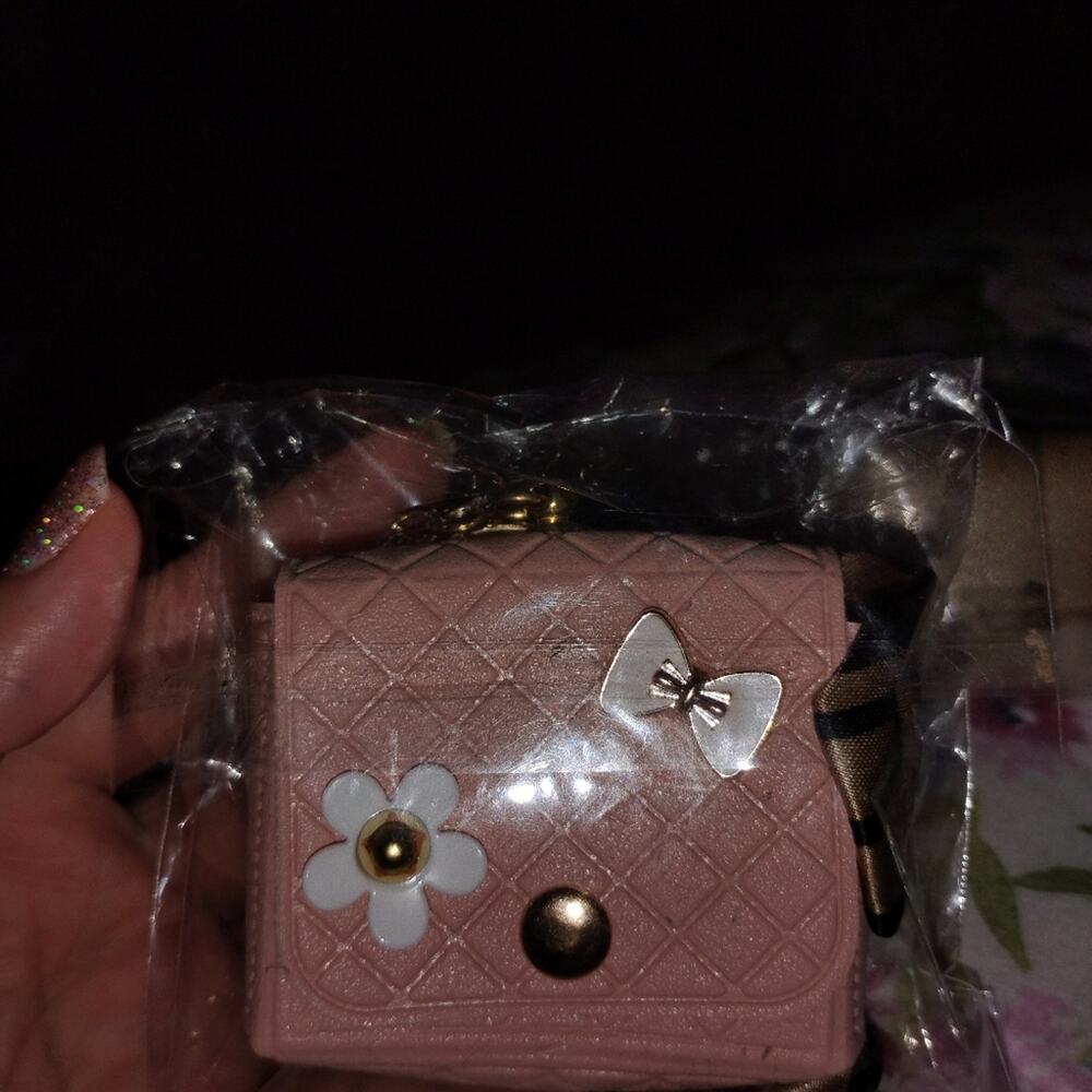 Assorted Quilted Mini Purses - Picture 3 of 3